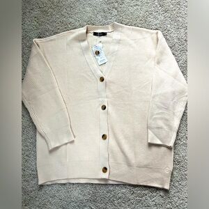 New medium cream trendy cardigan button down oversized long sleeve sweater